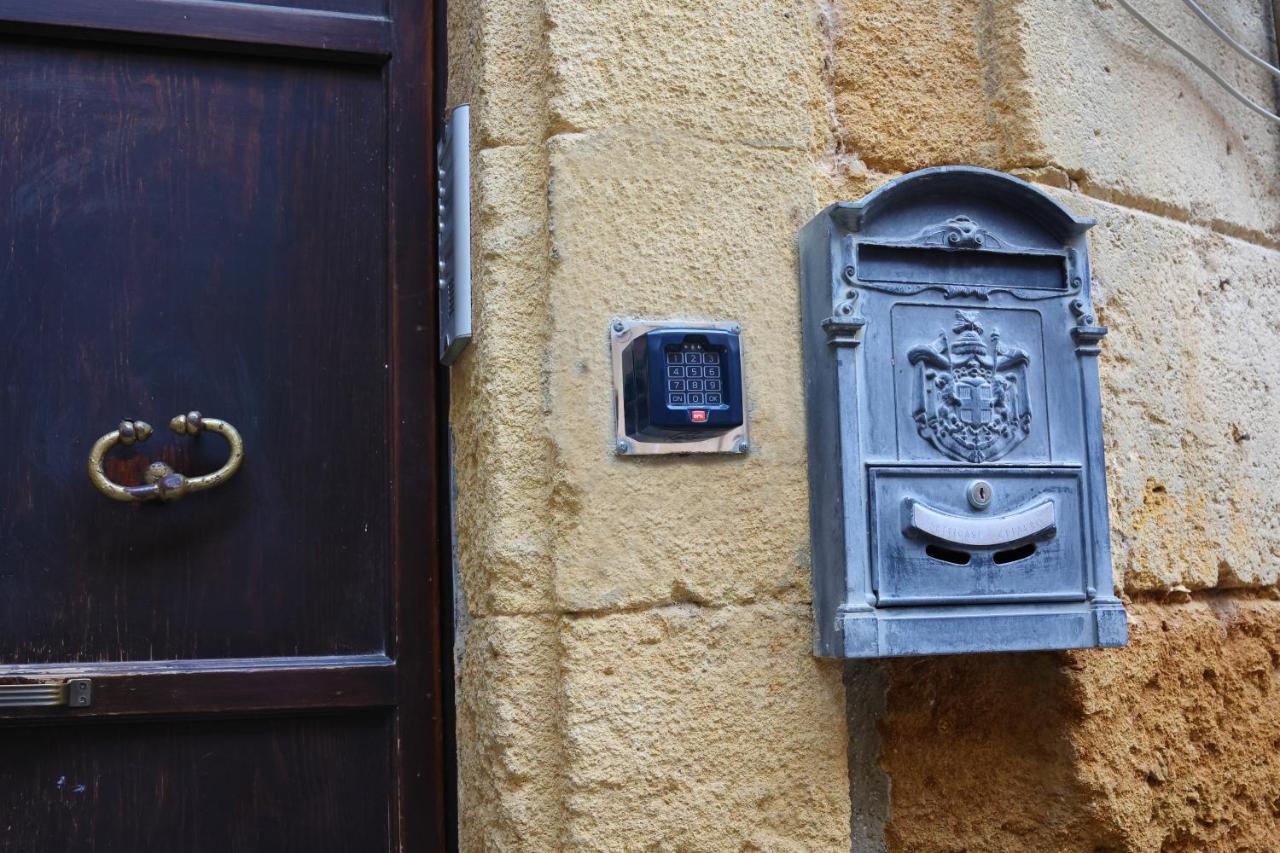 Charme In Centro - Tourist Rental Agrigento Exterior foto